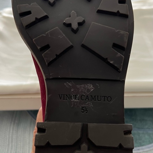 Vince Camuto Leather Suede Chelsea Boots - Kelivena - Picture 10 of 10